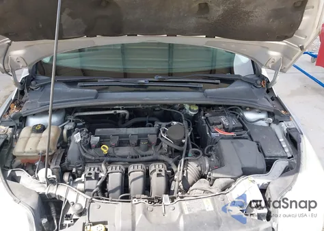 2014 Ford Focus Se z USA, uszkodzony, nr VIN 1FADP3K24EL443910